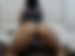 Iamjuliabond's Live Sex Cam Show