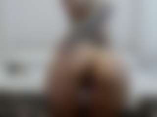 Iamjuliabond's Live Sex Cam Show