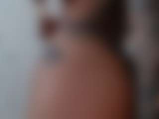 Iamjuliabond's Live Sex Cam Show