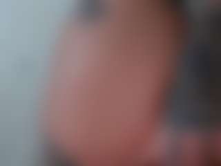 Iamjuliabond's Live Sex Cam Show