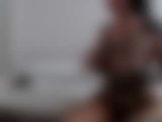 Iamjuliabond's Live Sex Cam Show