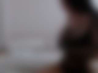 Iamjuliabond's Live Sex Cam Show