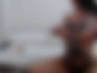 Iamjuliabond's Live Sex Cam Show