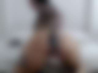 Iamjuliabond's Live Sex Cam Show
