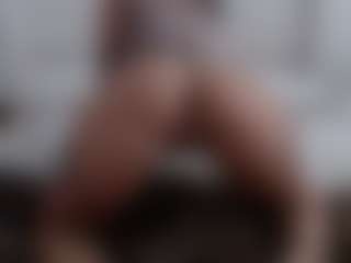 Iamjuliabond's Live Sex Cam Show