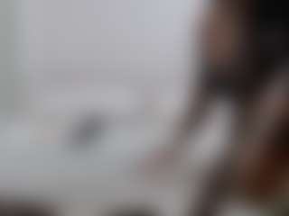 Iamjuliabond's Live Sex Cam Show
