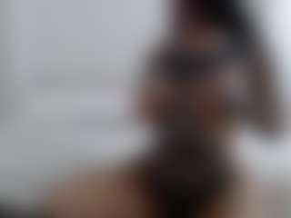 Iamjuliabond's Live Sex Cam Show