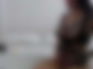 Iamjuliabond's Live Sex Cam Show