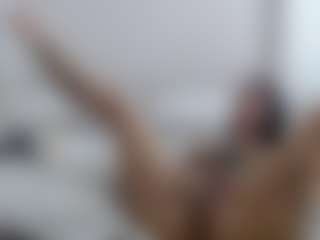 Iamjuliabond's Live Sex Cam Show