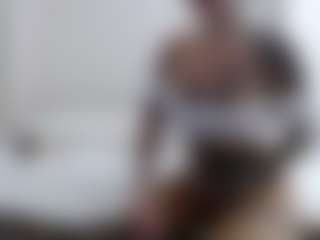 Iamjuliabond's Live Sex Cam Show