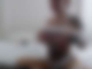 Iamjuliabond's Live Sex Cam Show