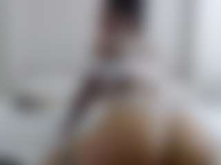 Iamjuliabond's Live Sex Cam Show