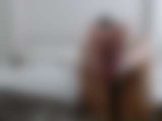 Iamjuliabond's Live Sex Cam Show