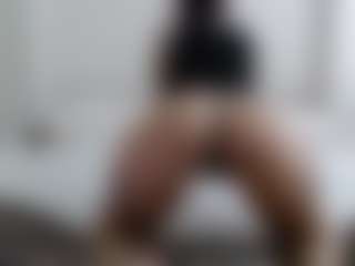 Iamjuliabond's Live Sex Cam Show