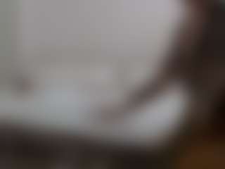 Iamjuliabond's Live Sex Cam Show