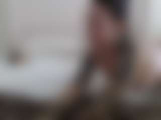 Iamjuliabond's Live Sex Cam Show