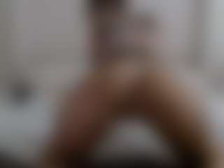 Iamjuliabond's Live Sex Cam Show