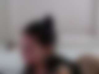 Iamjuliabond's Live Sex Cam Show