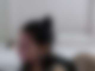 Iamjuliabond's Live Sex Cam Show