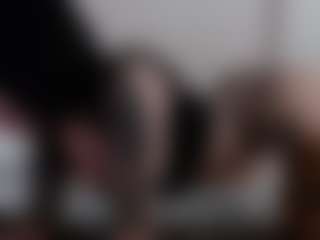 Iamjuliabond's Live Sex Cam Show