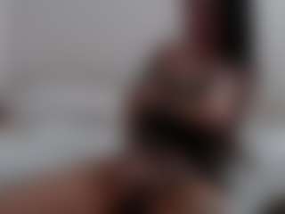 Iamjuliabond's Live Sex Cam Show