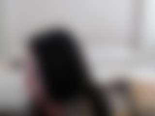 Live cam show with Iamjuliabond - Lovense Brown Hair on Latina Girls