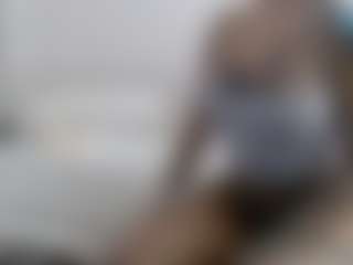 Iamjuliabond's Live Sex Cam Show