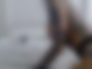 Iamjuliabond's Live Sex Cam Show