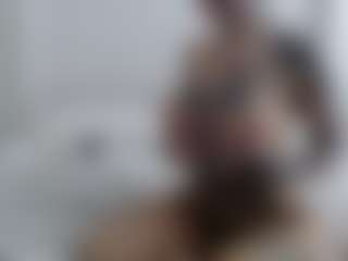 Iamjuliabond's Live Sex Cam Show