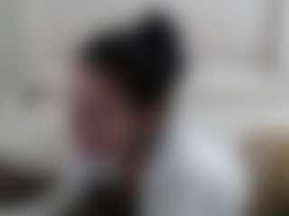 Iamjuliabond's Live Sex Cam Show