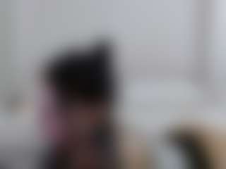 Iamjuliabond's Live Sex Cam Show