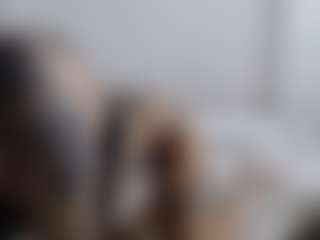 Iamjuliabond's Live Sex Cam Show