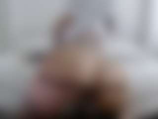 Iamjuliabond's Live Sex Cam Show