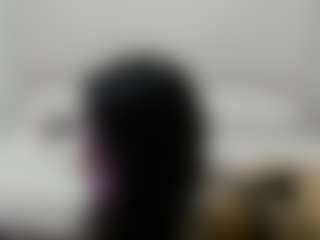Live cam show with Iamjuliabond - Big Ass on CamClone