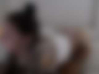 Iamjuliabond's Live Sex Cam Show