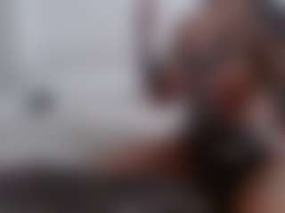 Iamjuliabond's Live Sex Cam Show