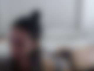 Iamjuliabond's Live Sex Cam Show