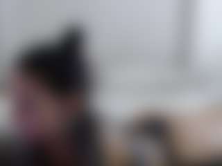 Live cam show with Iamjuliabond - Lovense Brown Hair on Mixed Magazine Live