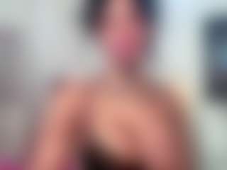 Live cam show with ginnabolton - Interactivetoy on sexylivex.com