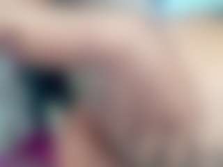 ginnabolton's Live Sex Cam Show
