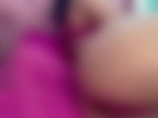 Live cam show with ginnabolton - Ebony on StripNow | colombia