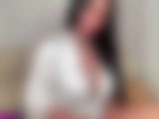 Live cam show with ginnabolton - Drinking on Camsoda