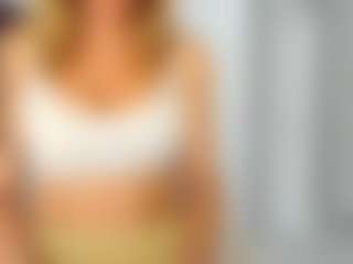 Live cam show with LuvC - Flashing on crypto-cams
