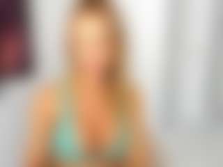 Live cam show with LuvC - Cum on Camiplay Live