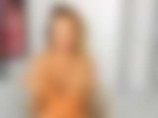 Live cam show with LuvC - Petite on CSO-WL