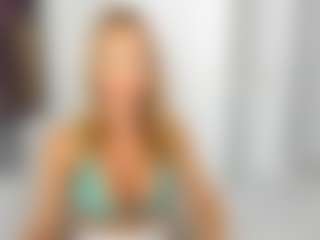 Live cam show with LuvC - College on AdultVida.com