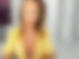 Live cam show with LuvC - Petite on livesuperchat.net
