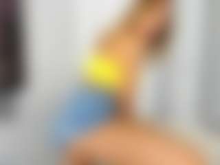 Show in cam erotica live di LuvC