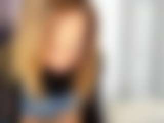 Live cam show with LuvC - Skinny on Sweet Sext
