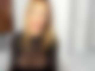 Live cam show with LuvC - Petite on Lustler